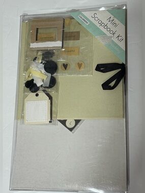 Colorbok Wedding Mini Scrapbook Kit 12 Page 6 x 6 Album Plus Embellishments